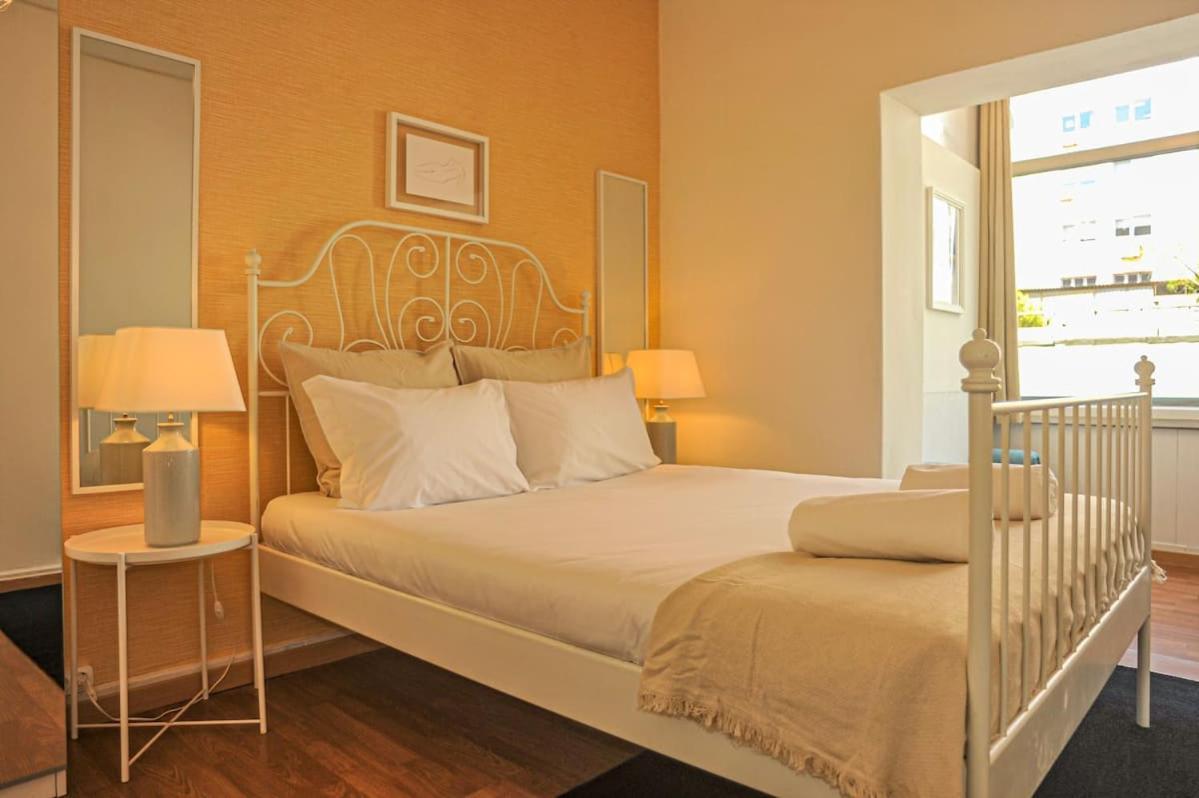 Guesthouse Marques De Pombal - 8 Bedroom Apartment Lisbon Exterior photo