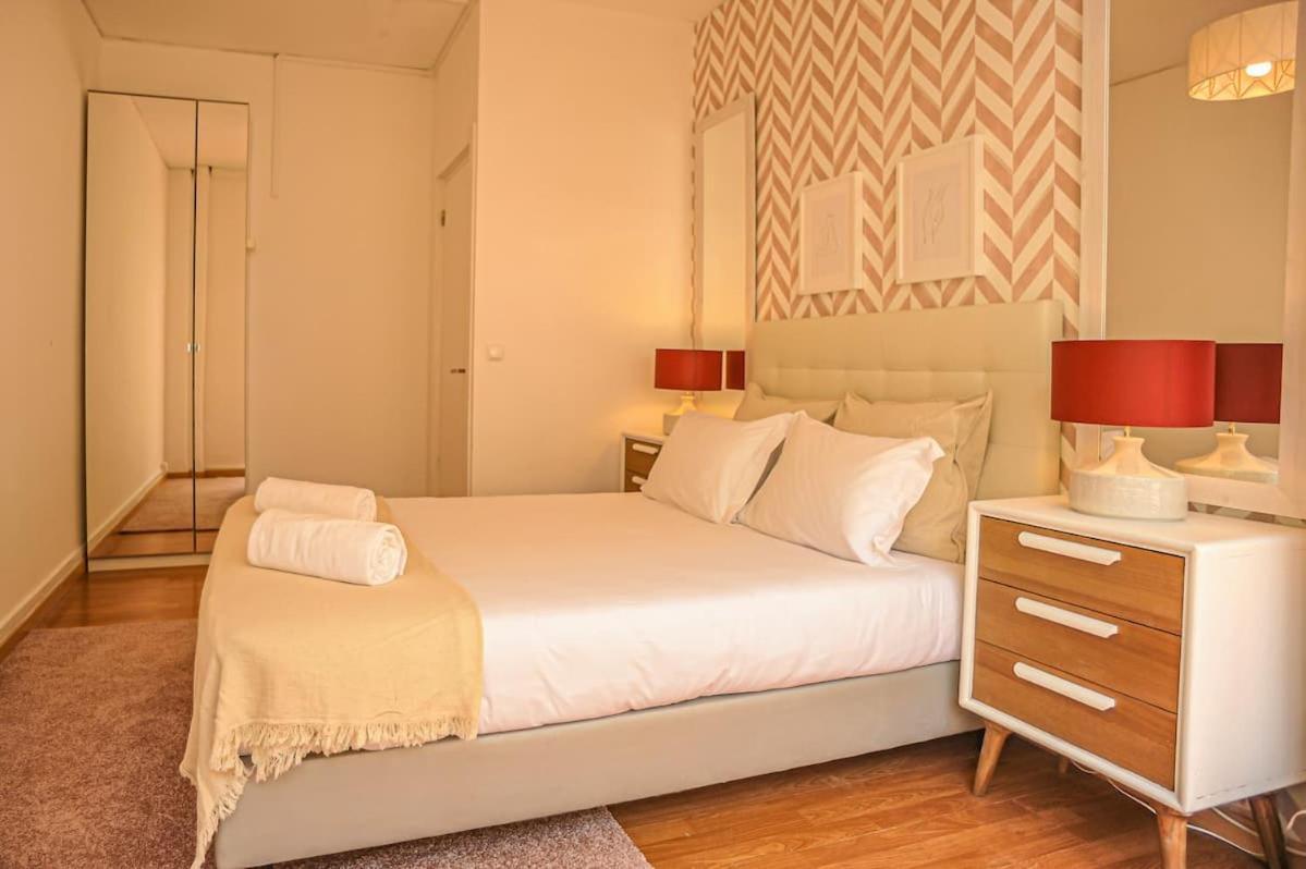 Guesthouse Marques De Pombal - 8 Bedroom Apartment Lisbon Exterior photo
