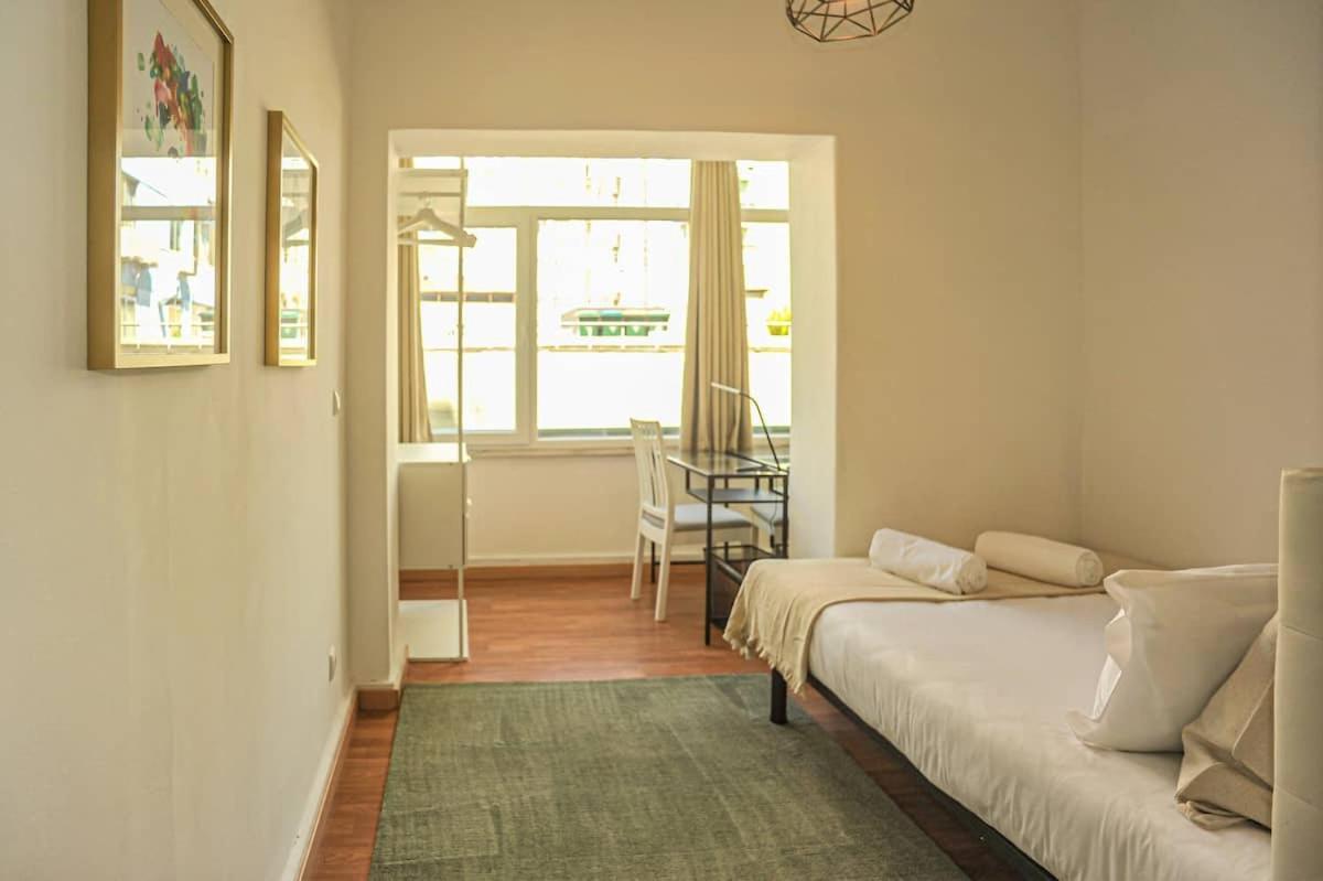 Guesthouse Marques De Pombal - 8 Bedroom Apartment Lisbon Exterior photo