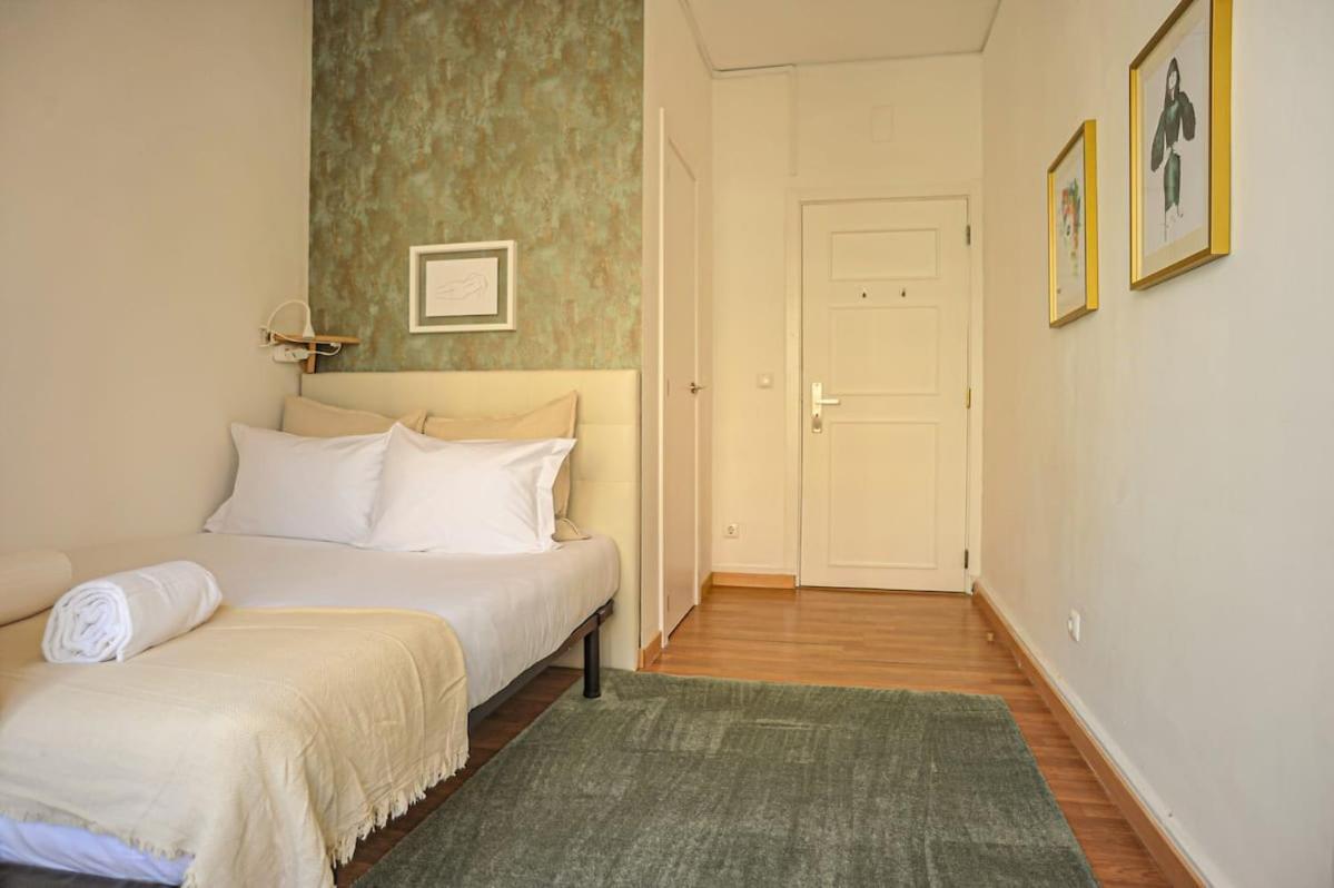 Guesthouse Marques De Pombal - 8 Bedroom Apartment Lisbon Exterior photo