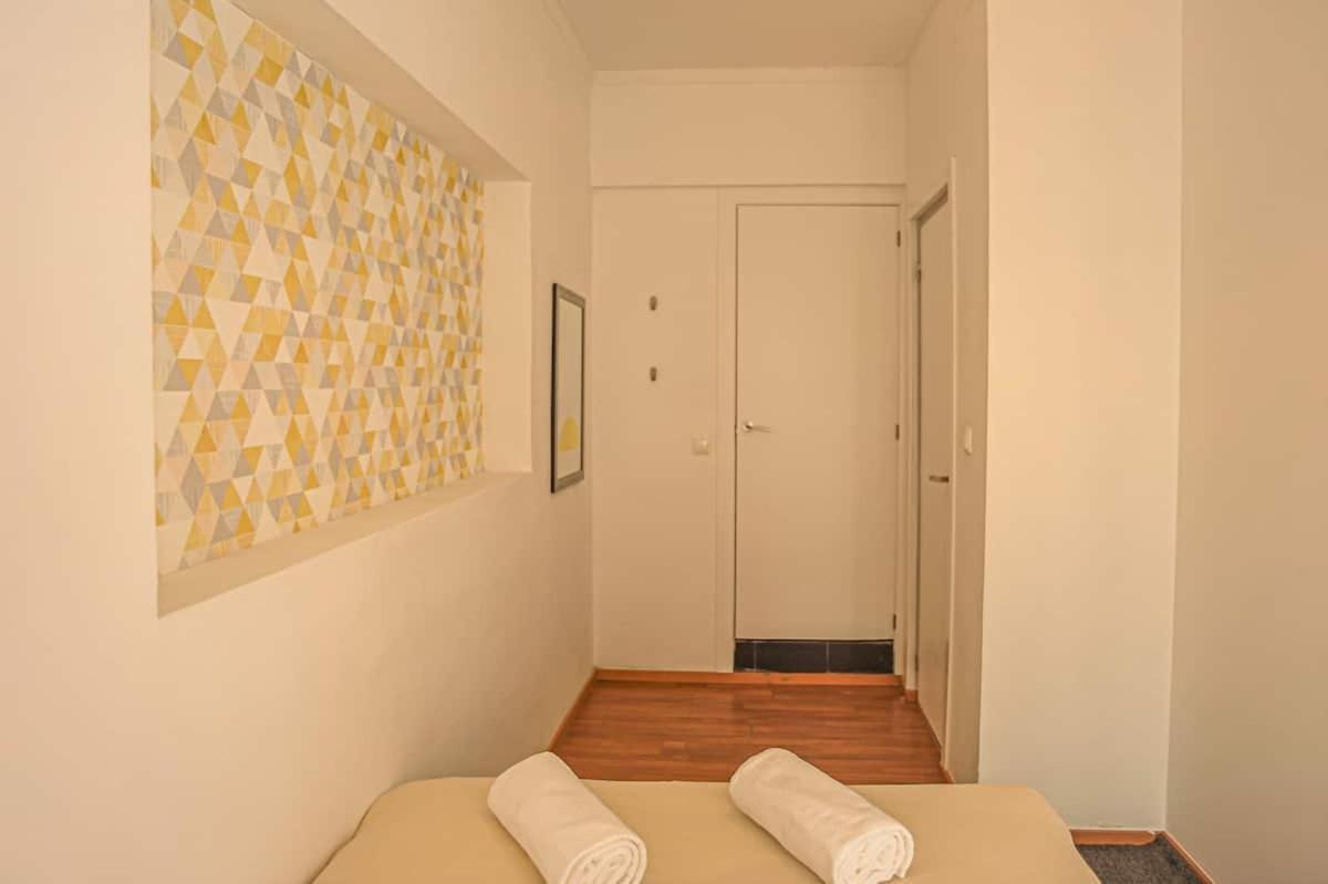 Guesthouse Marques De Pombal - 8 Bedroom Apartment Lisbon Exterior photo